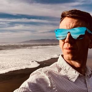 Meet your Posher, Dustin